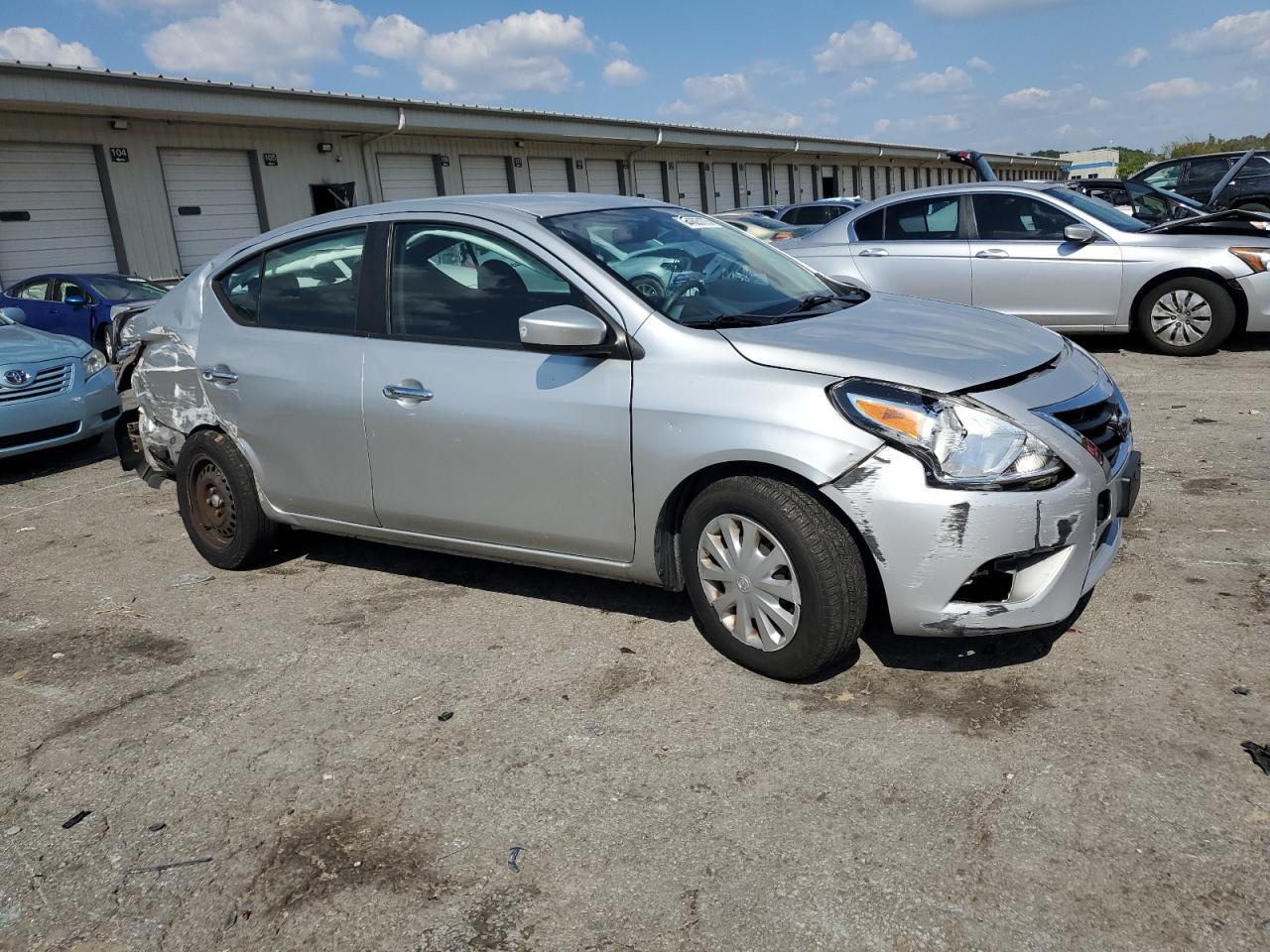 2018 NISSAN VERSA