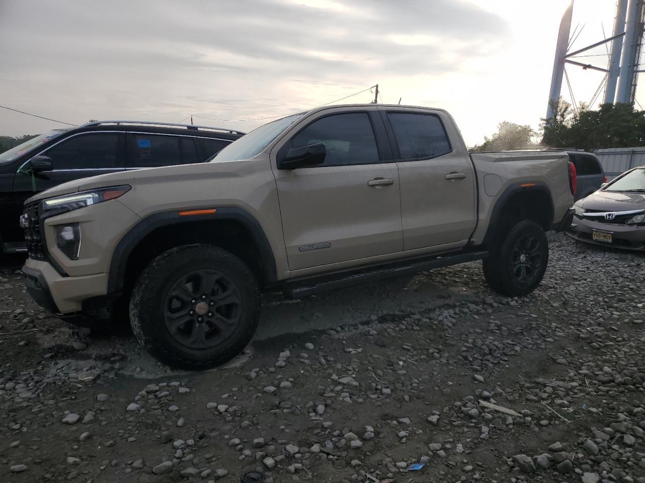 2023 GMC CANYON
