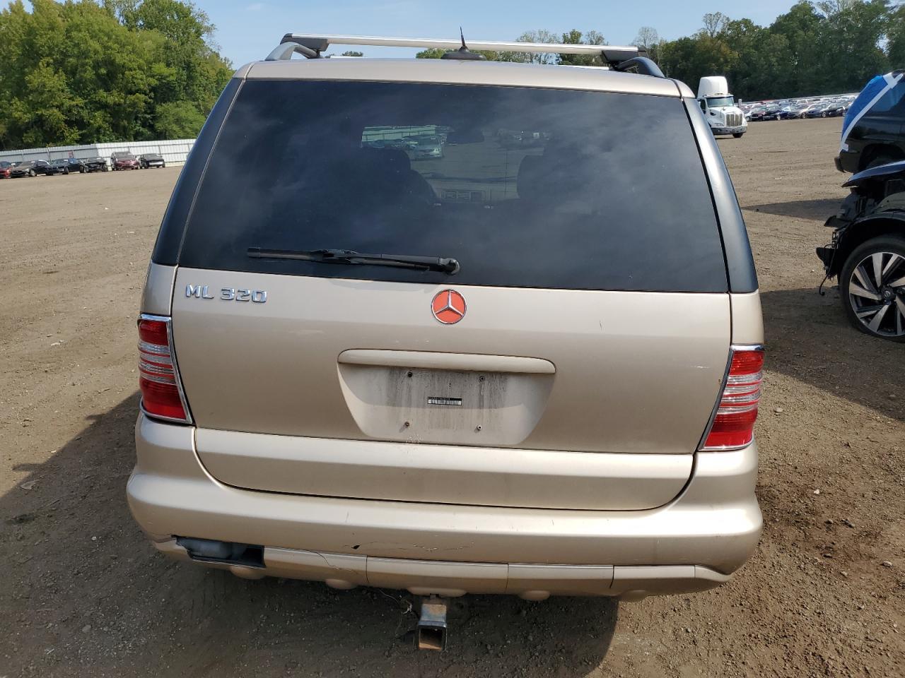 2003 MERCEDES-BENZ ML-Class