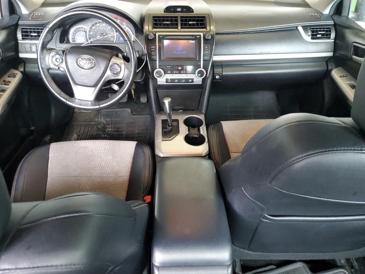 2014 TOYOTA CAMRY