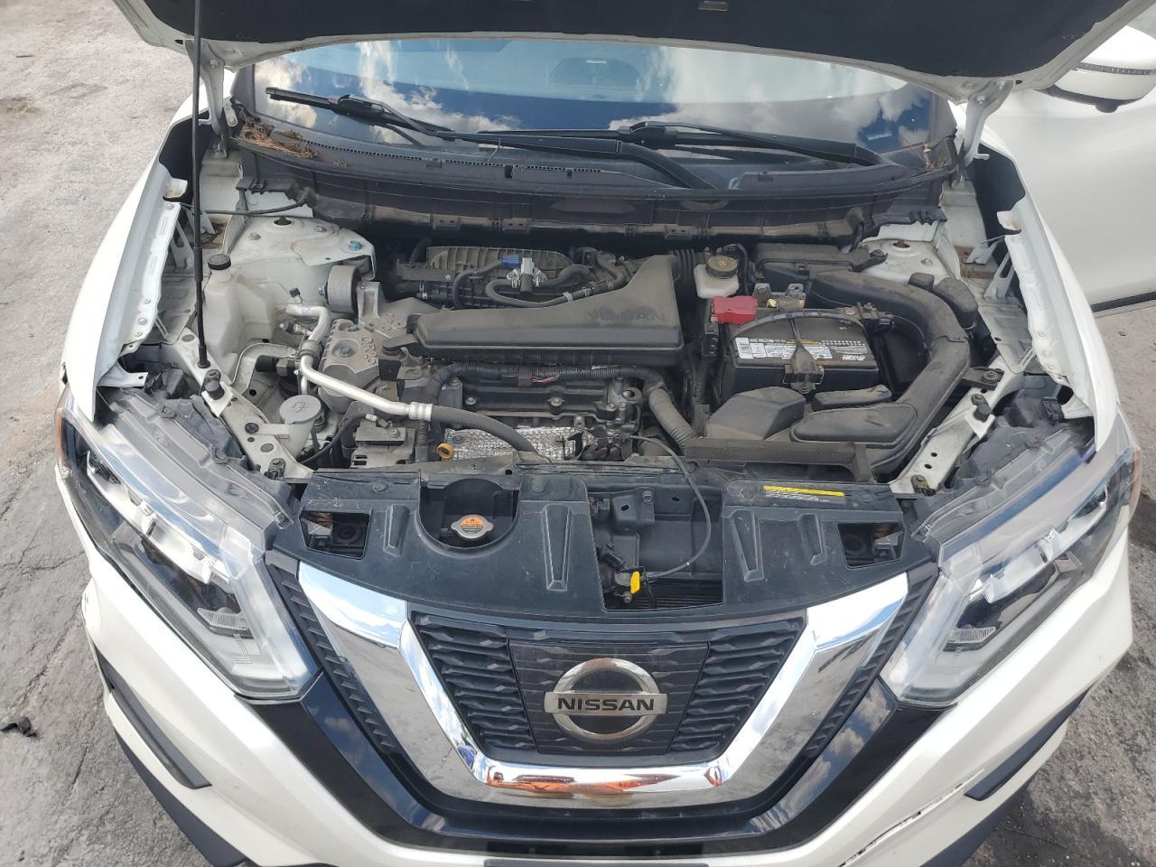 2017 NISSAN ROGUE