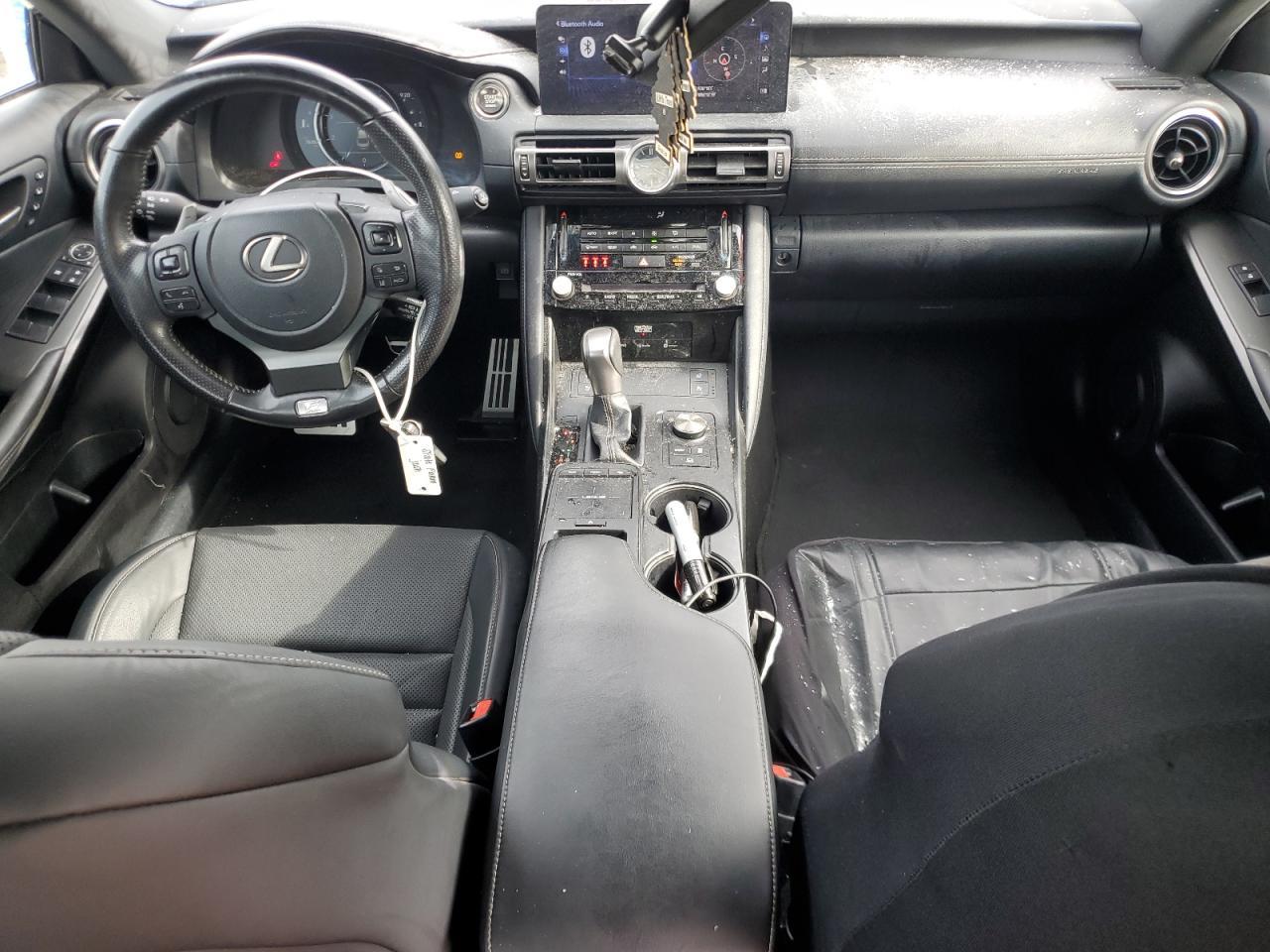 2022 LEXUS Is
