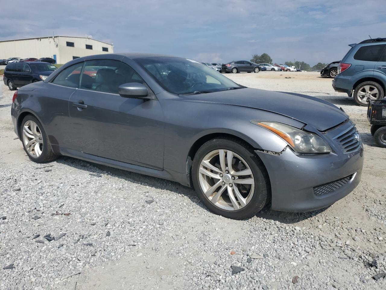 2010 INFINITI G37