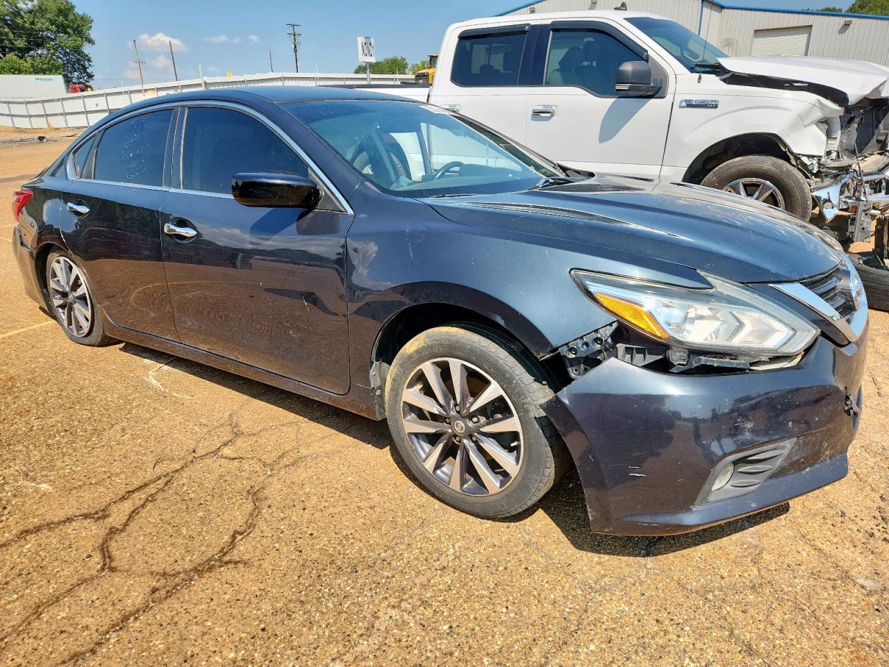 2017 NISSAN ALTIMA