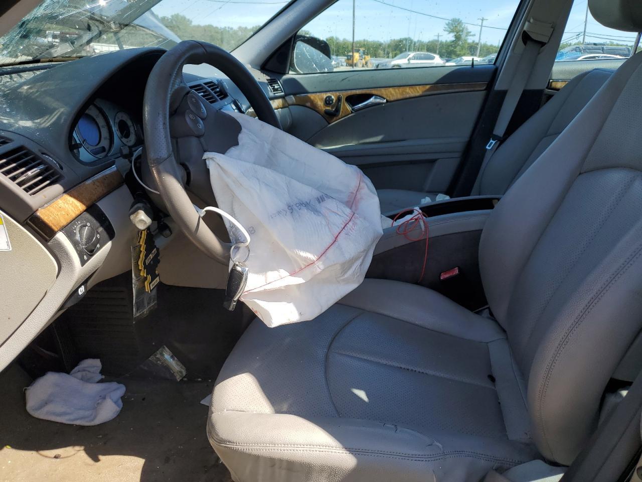 2009 MERCEDES-BENZ E-Class