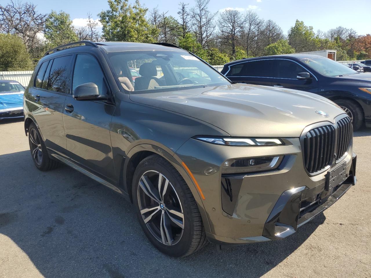 2025 BMW X7