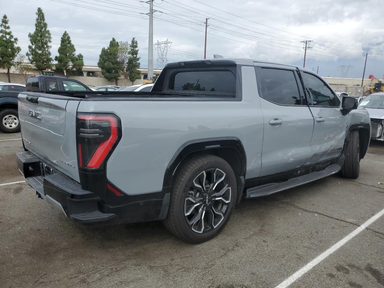 2024 GMC Sierra
