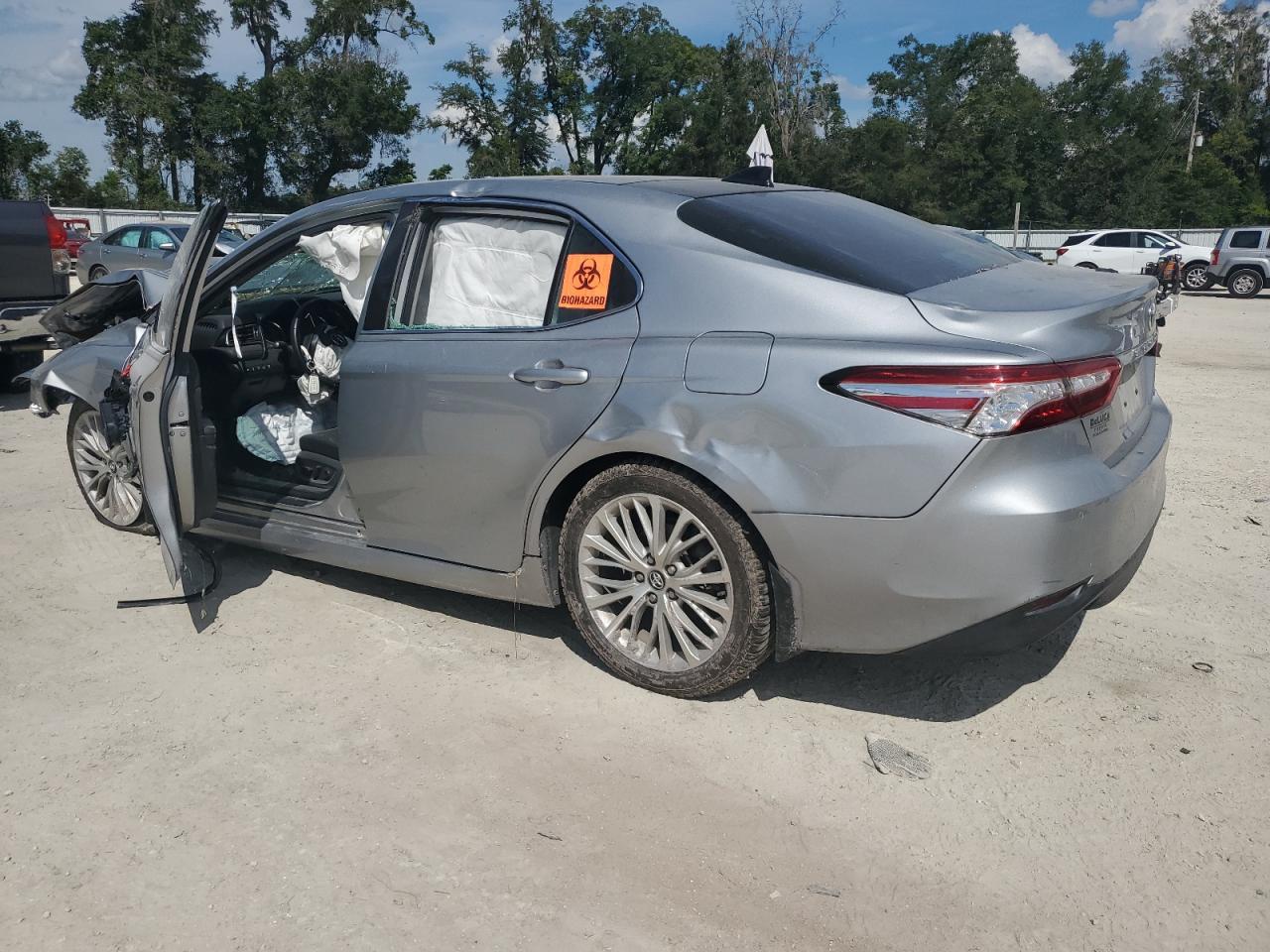 2020 TOYOTA CAMRY