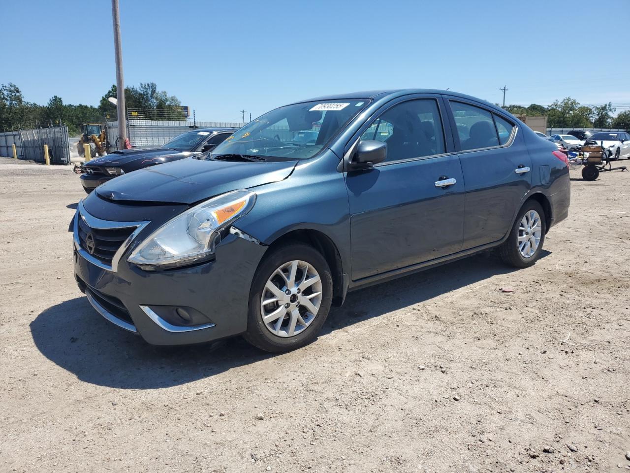 2015 NISSAN VERSA