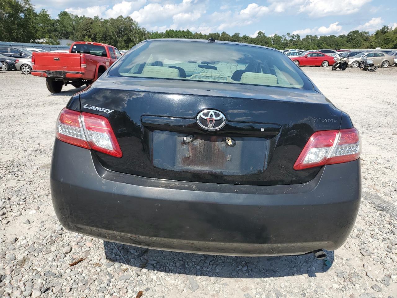 2011 TOYOTA CAMRY