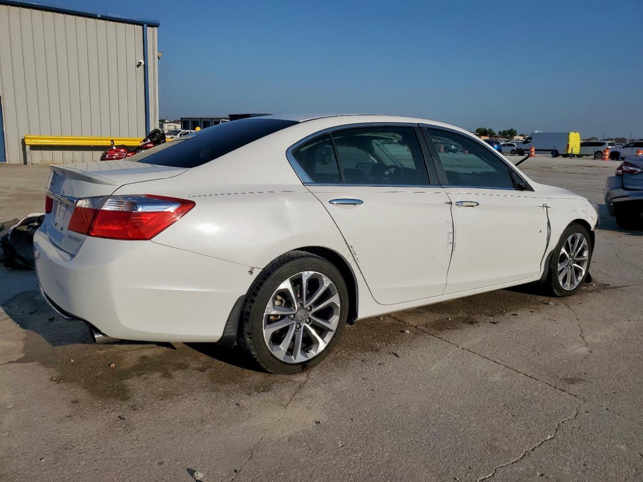 2015 HONDA ACCORD