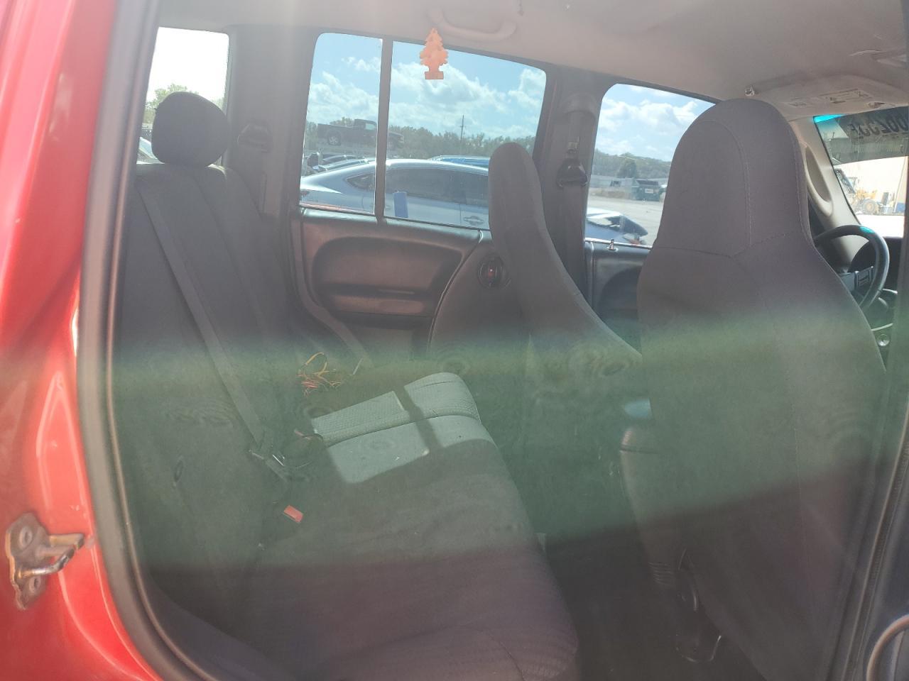 2004 JEEP Liberty