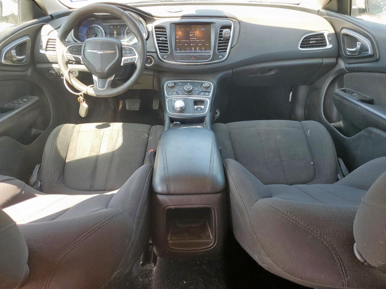2016 CHRYSLER 200