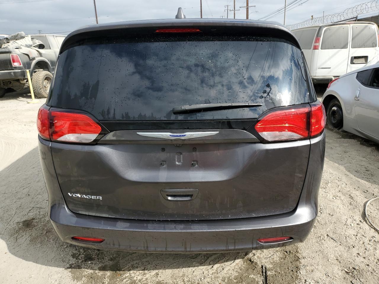 2020 CHRYSLER Voyager