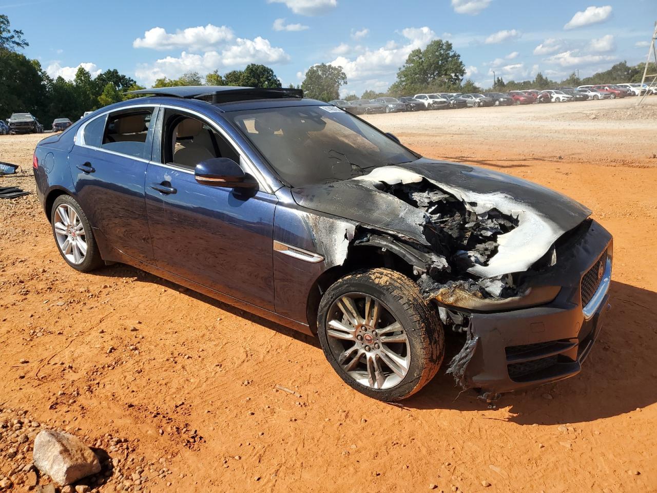 2019 JAGUAR XE