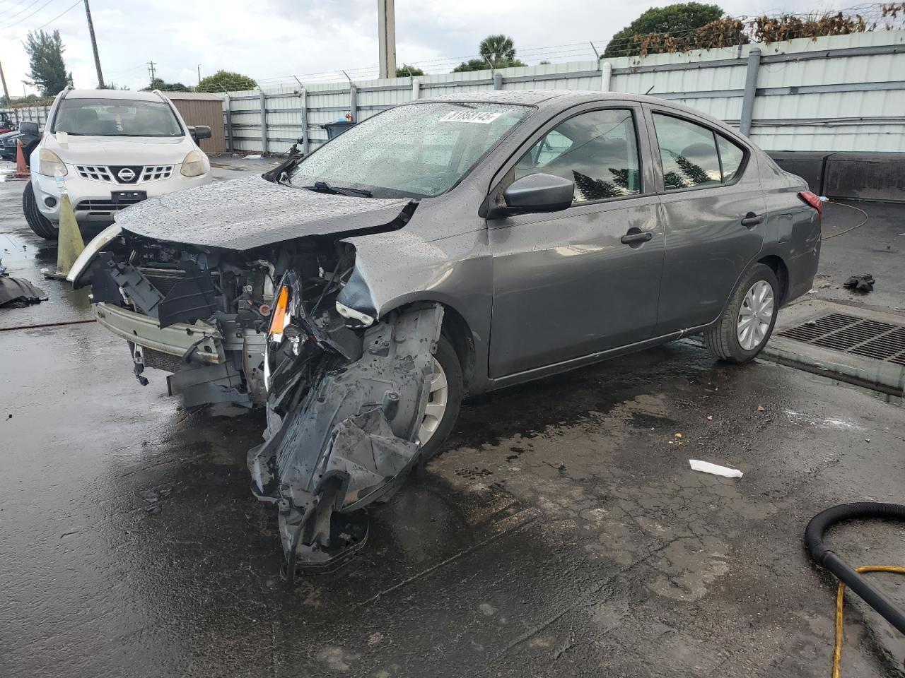 2016 NISSAN VERSA