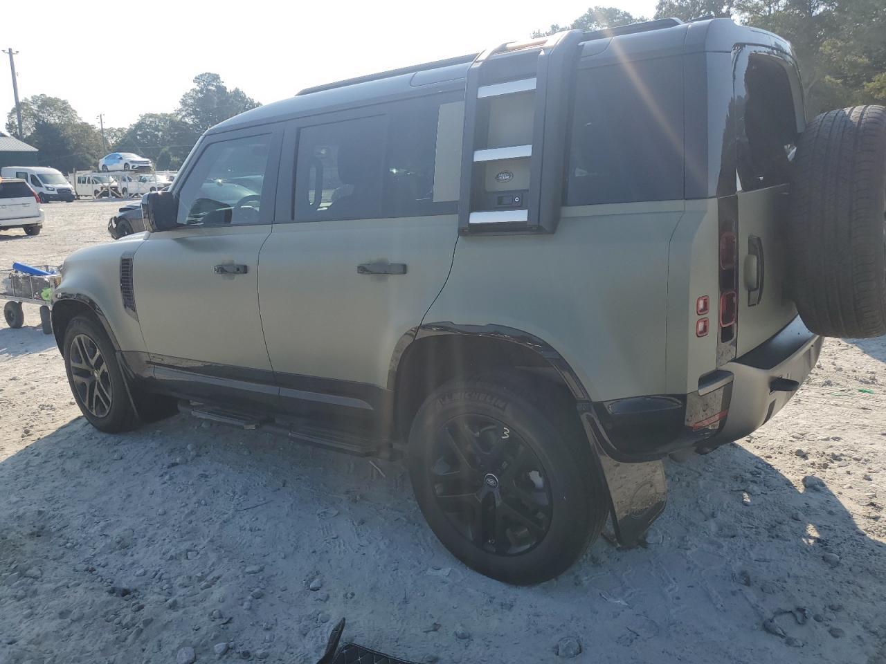 2021 LAND ROVER Defender