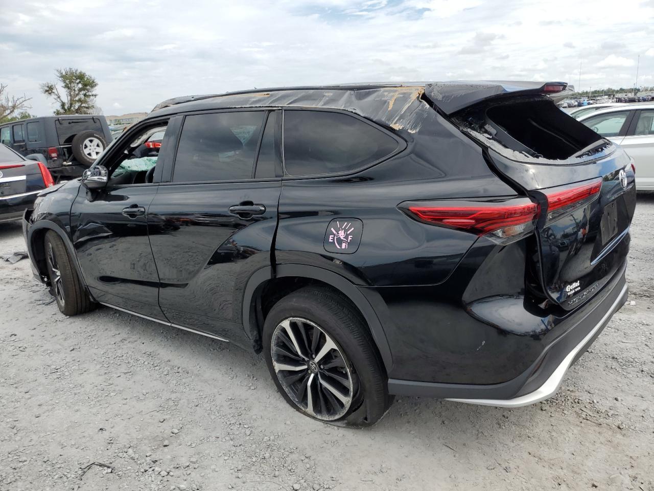 2021 TOYOTA HIGHLANDER