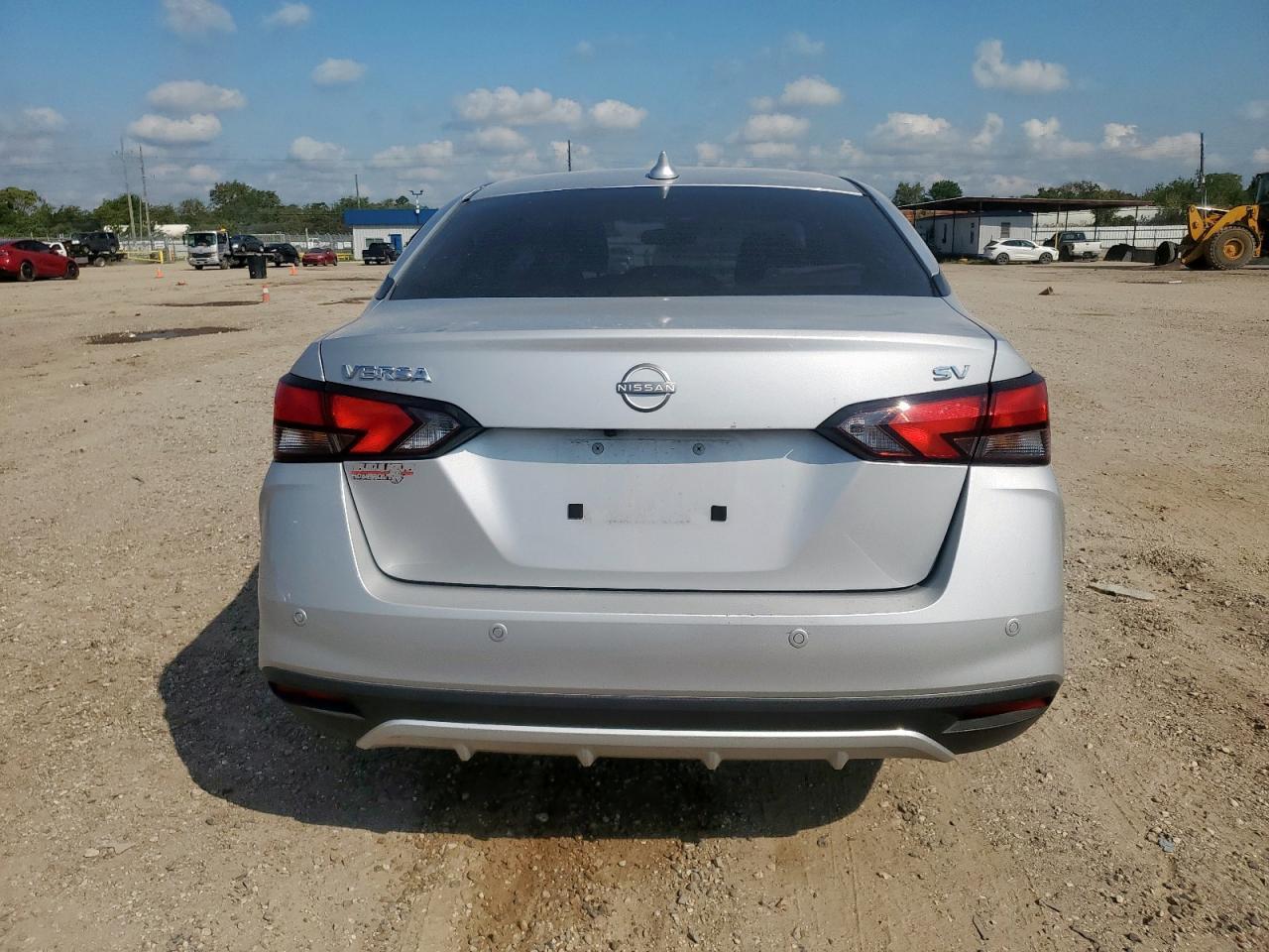 2024 NISSAN VERSA