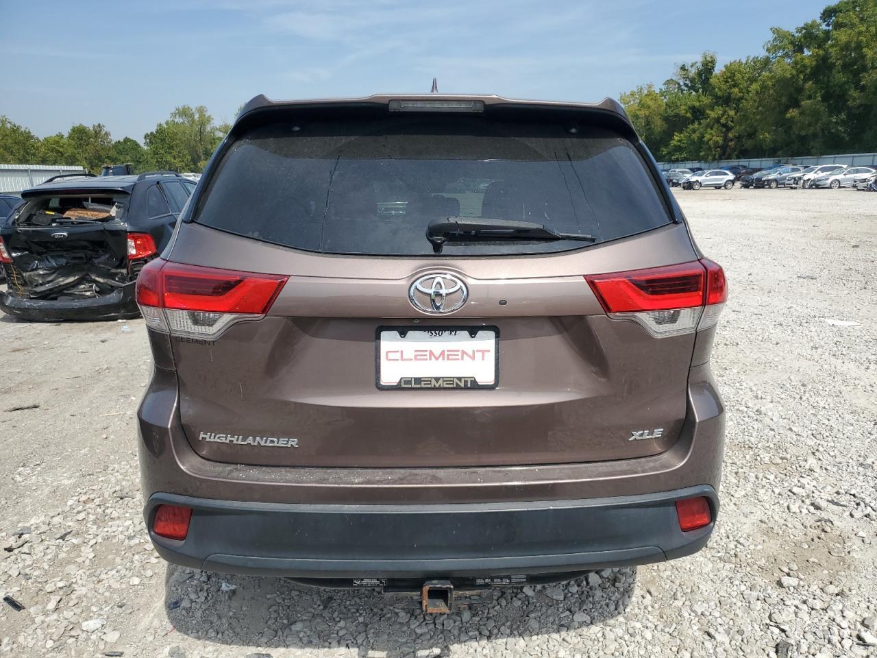 2017 TOYOTA HIGHLANDER