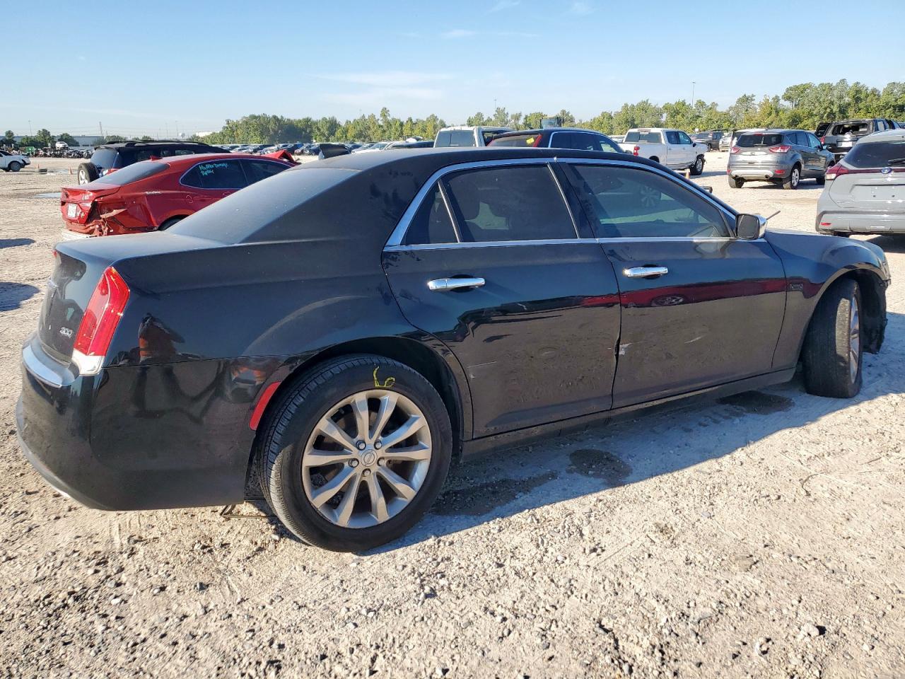 2019 CHRYSLER 300