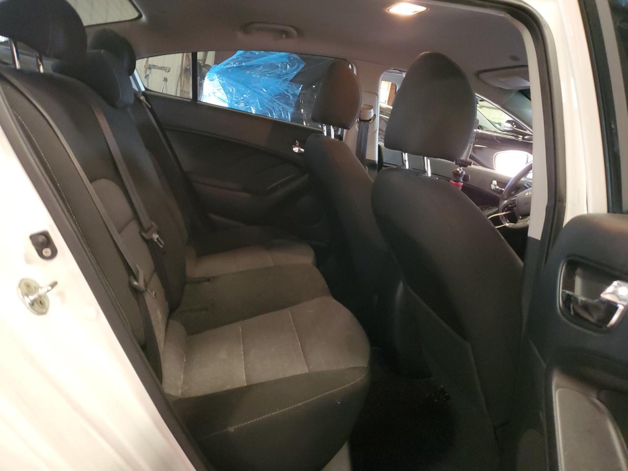 2017 KIA FORTE