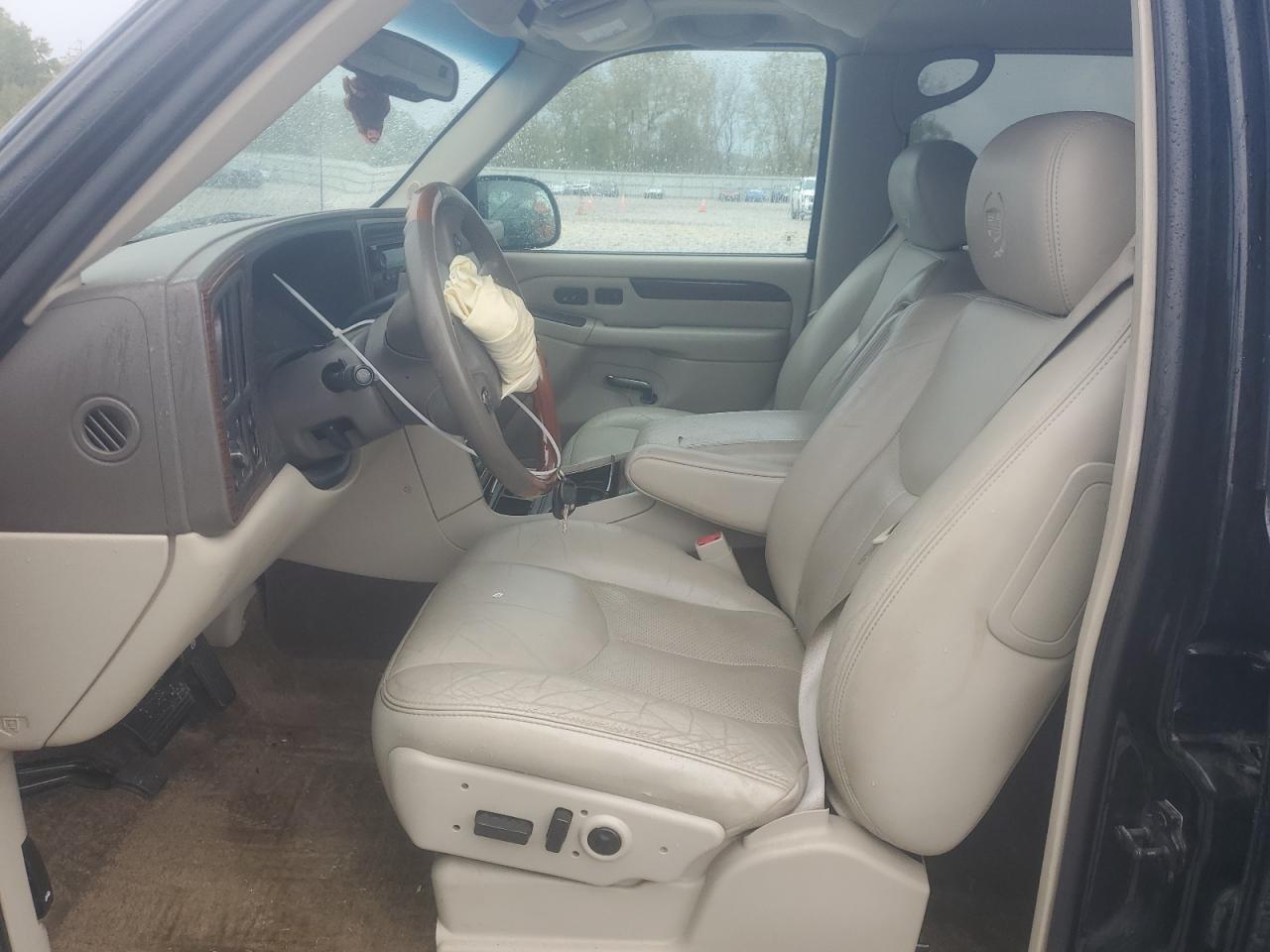 2003 CADILLAC ESCALADE