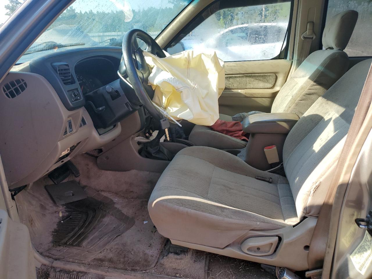 2000 NISSAN Frontier