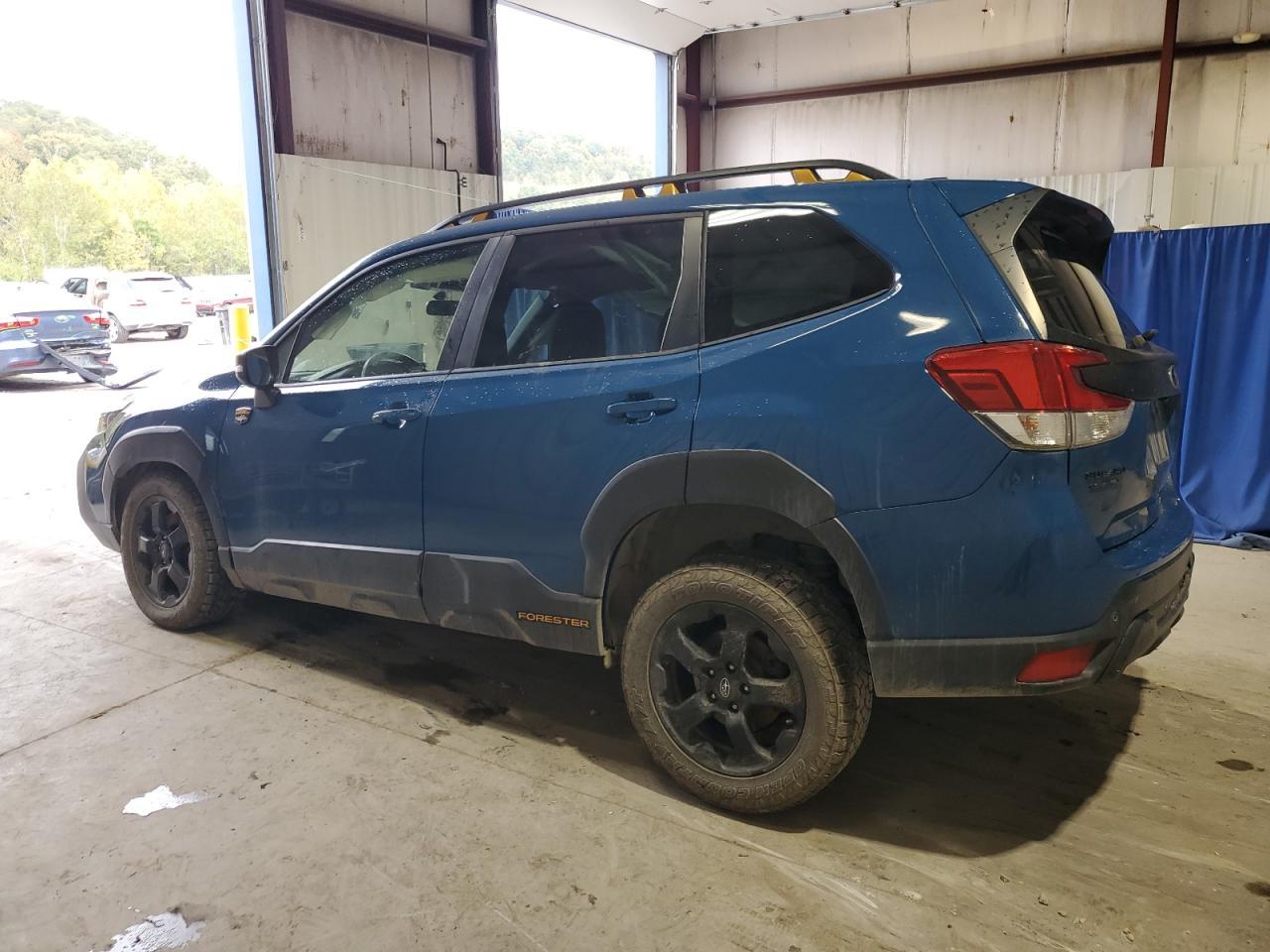 2023 SUBARU FORESTER
