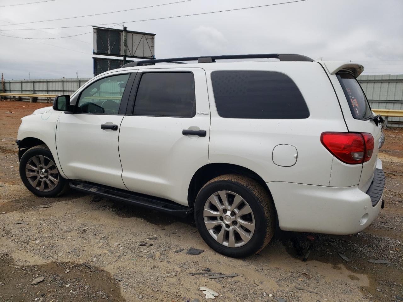 2012 TOYOTA Sequoia