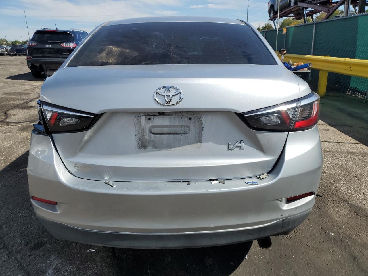 2017 TOYOTA YARIS