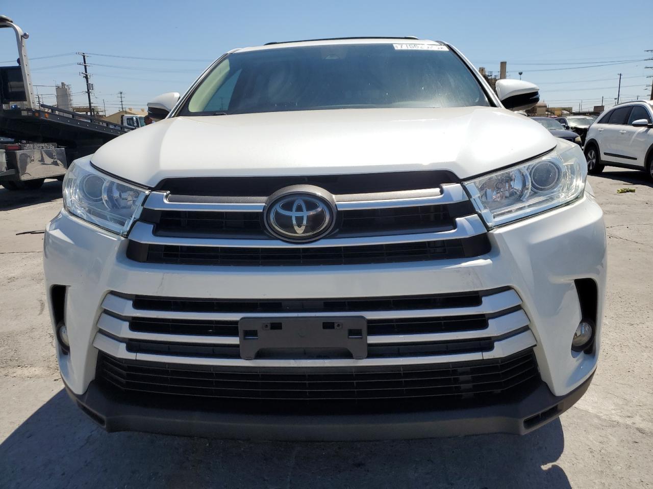 2019 TOYOTA HIGHLANDER