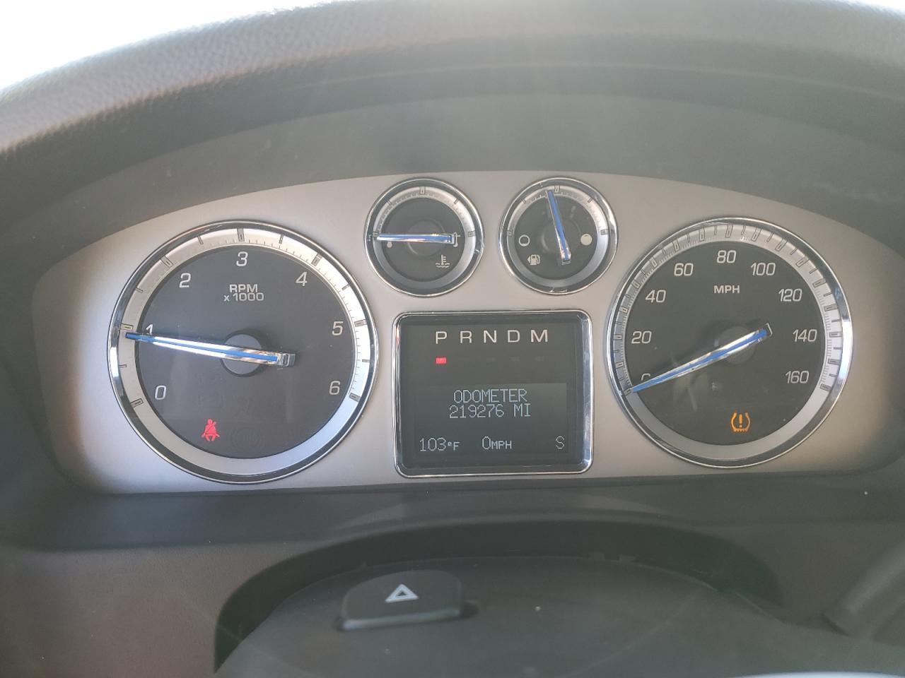 2011 CADILLAC ESCALADE