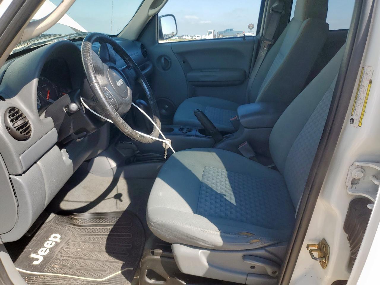 2006 JEEP Liberty