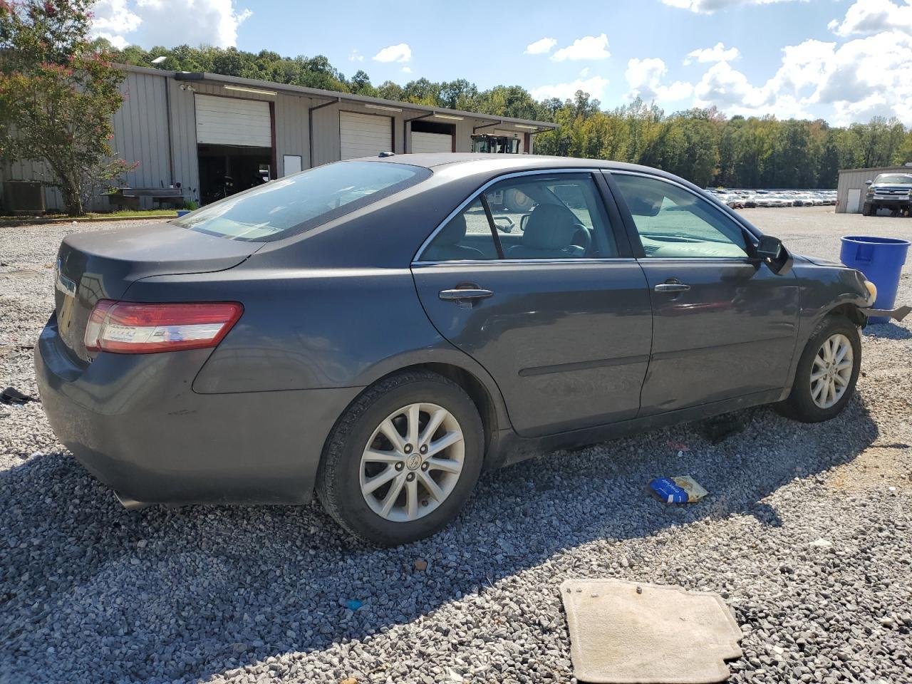 2010 TOYOTA CAMRY