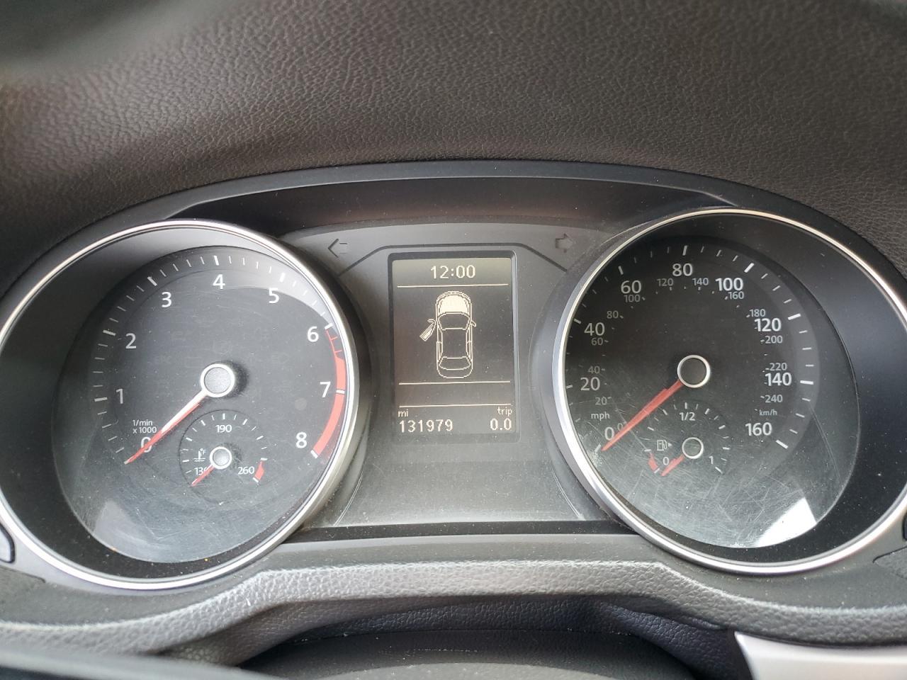 2016 VOLKSWAGEN Passat