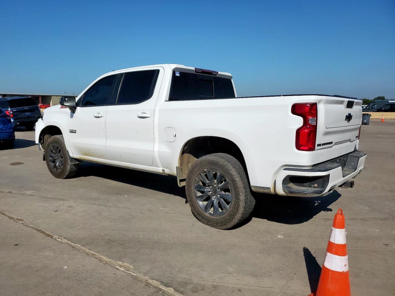 2021 CHEVROLET Silverado