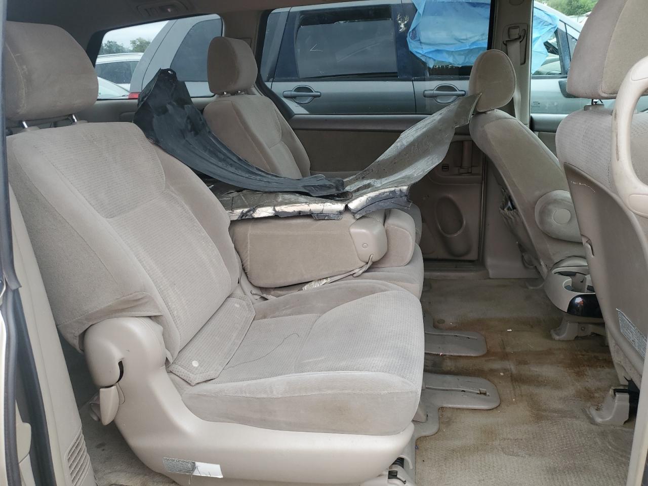 2005 TOYOTA SIENNA