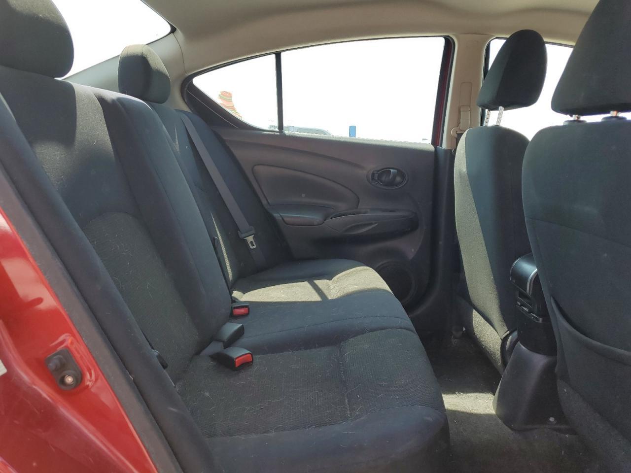 2012 NISSAN VERSA