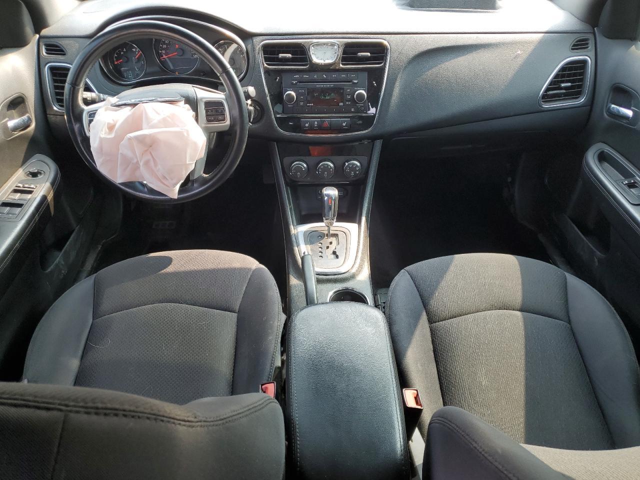 2013 CHRYSLER 200