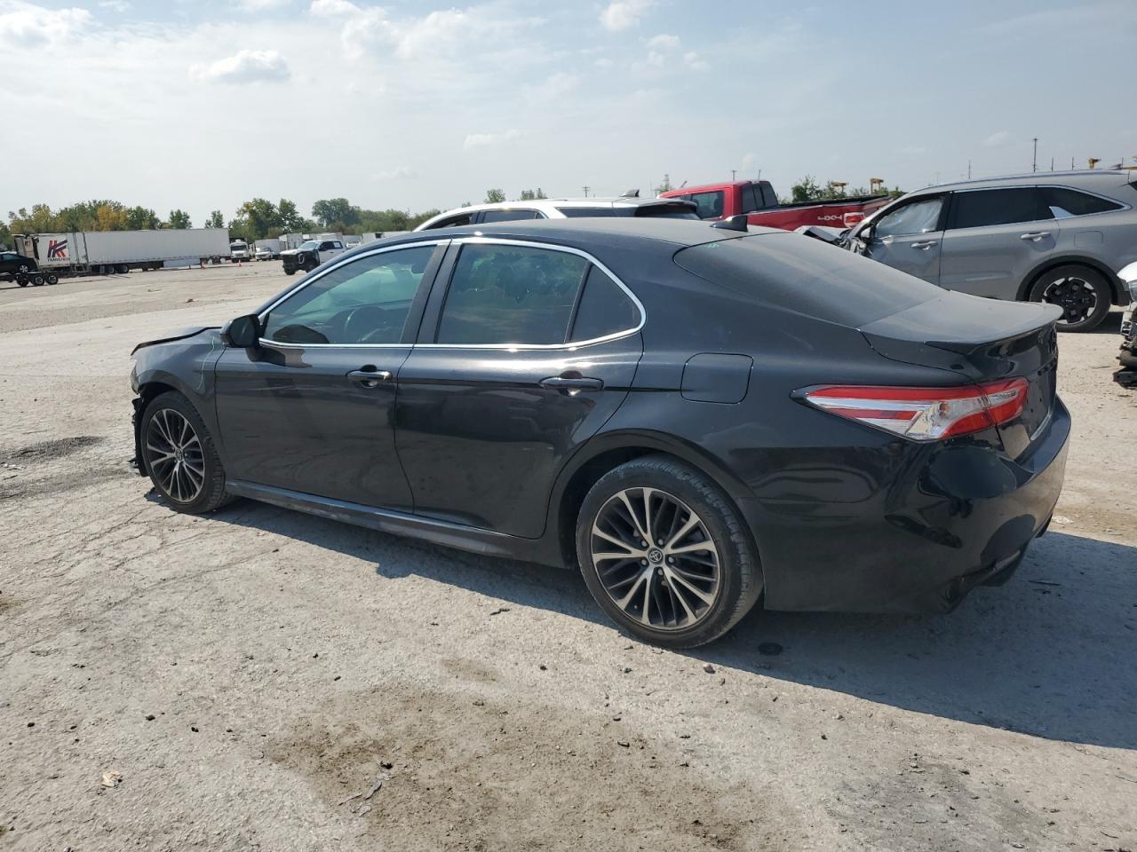 2020 TOYOTA CAMRY