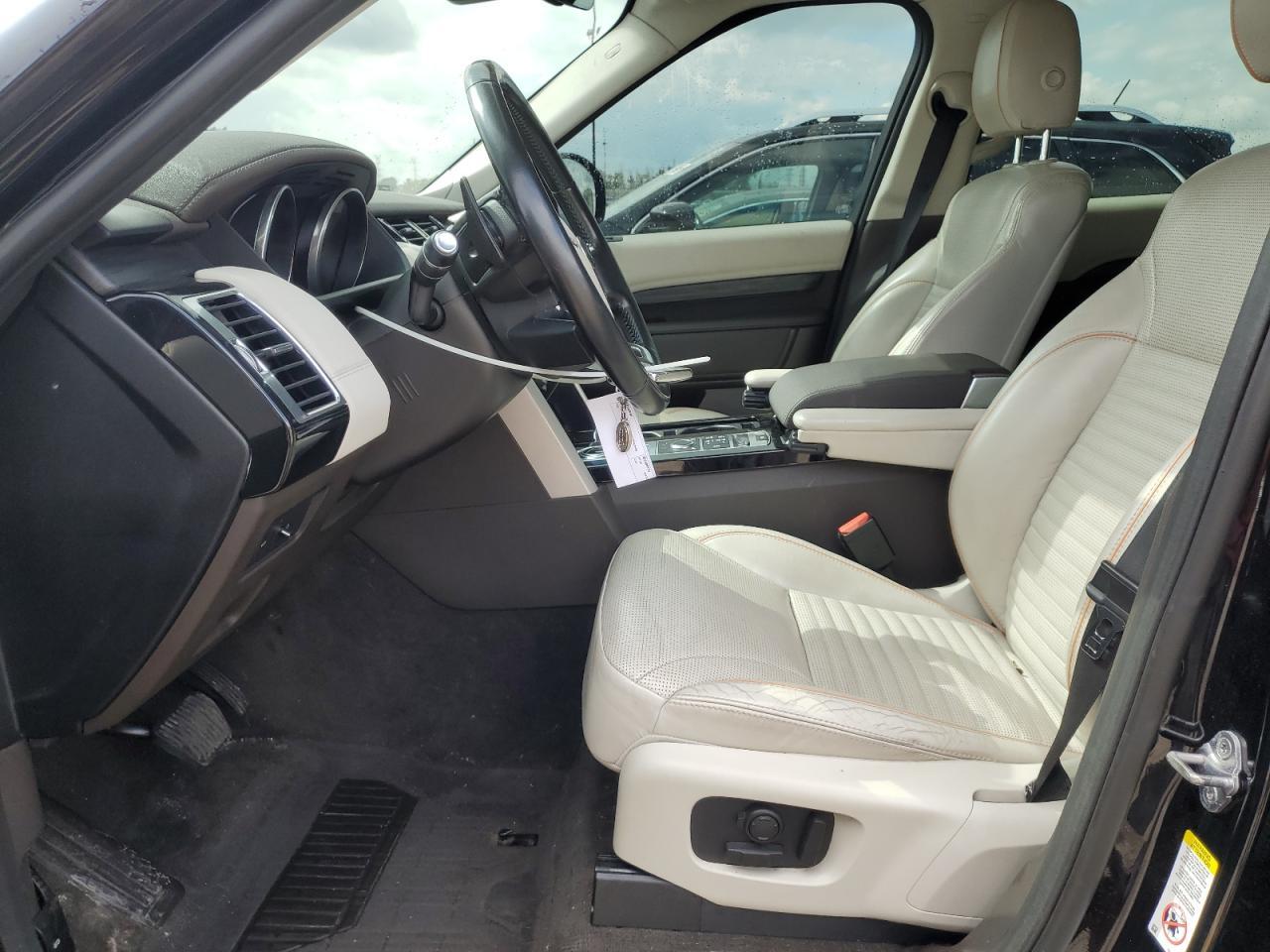 2017 LAND ROVER Discovery