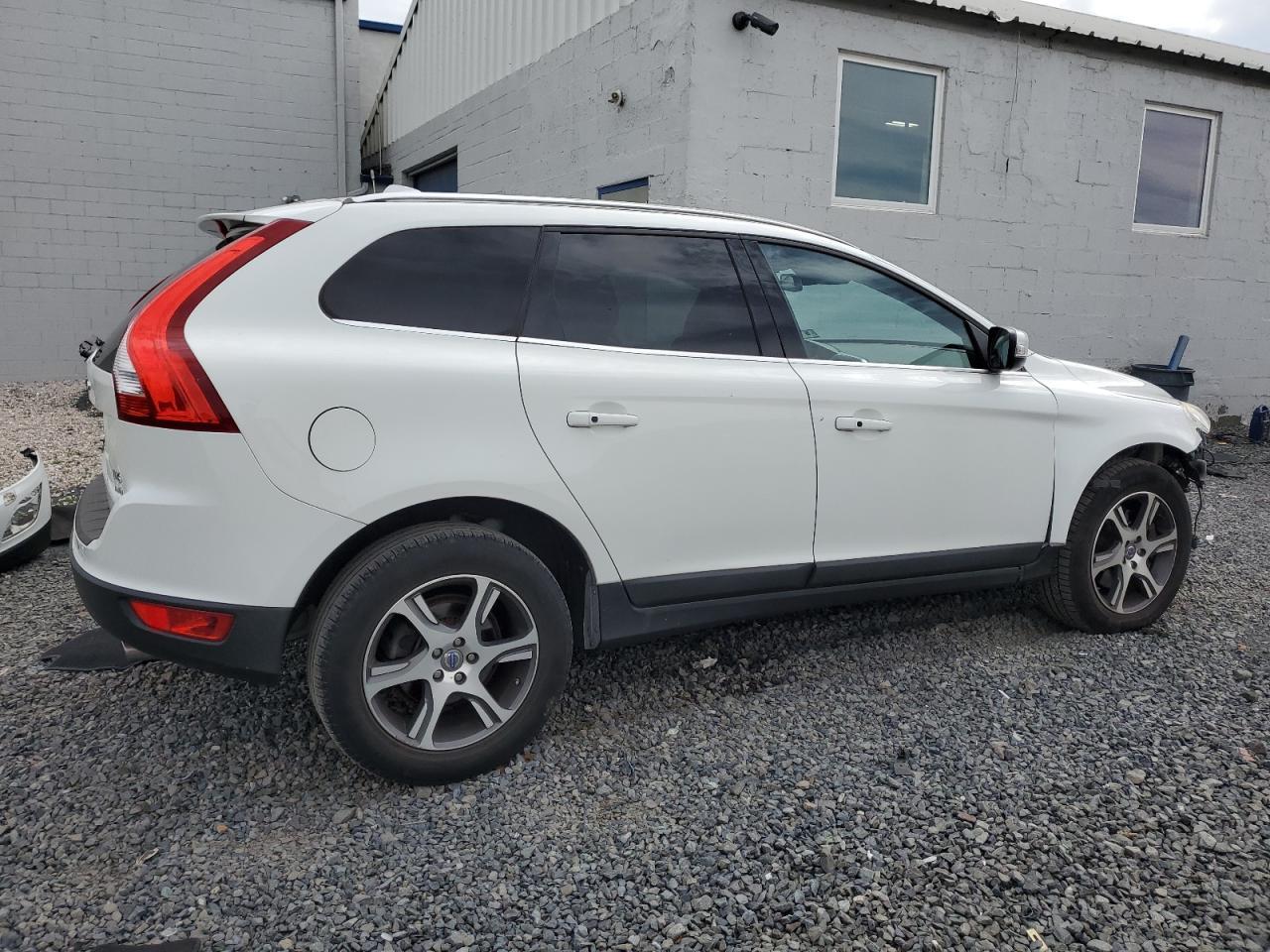 2013 VOLVO XC60