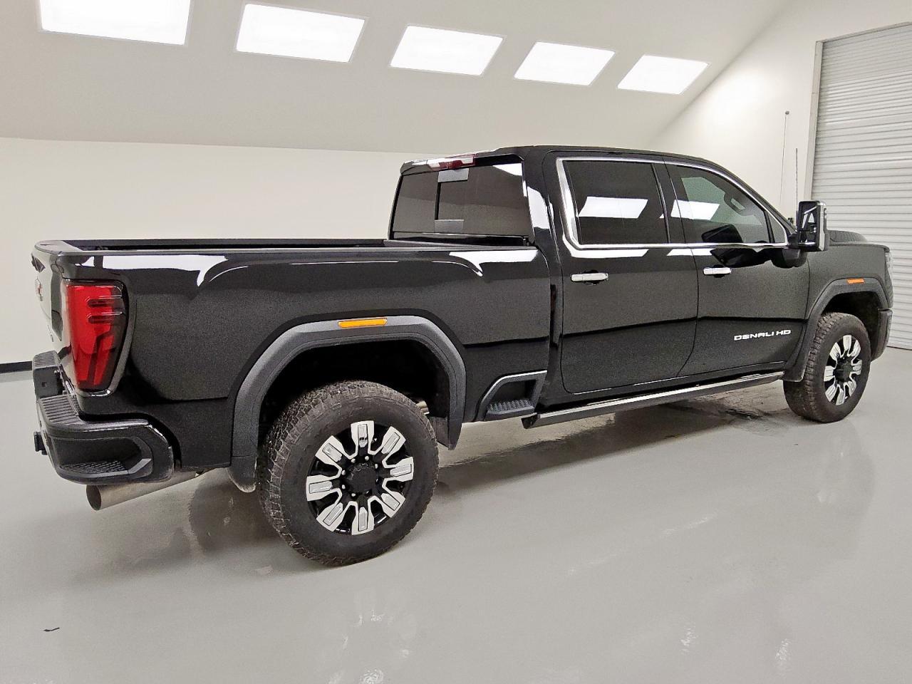 2025 GMC Sierra
