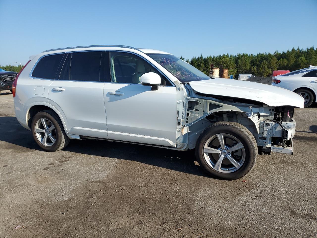 2020 VOLVO XC90