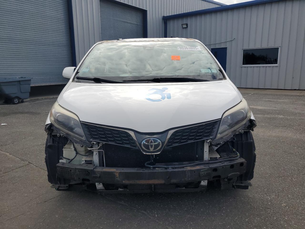 2018 TOYOTA SIENNA