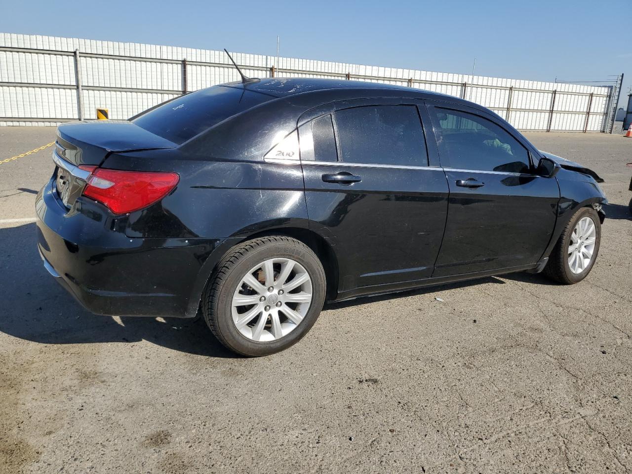 2014 CHRYSLER 200