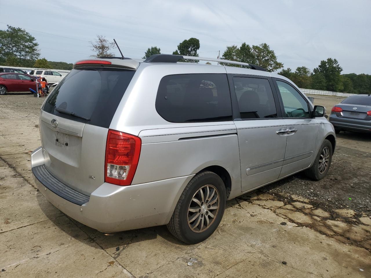 2012 KIA SEDONA