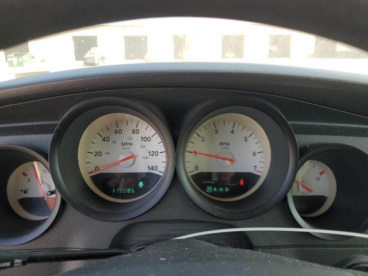 2006 DODGE CHARGER