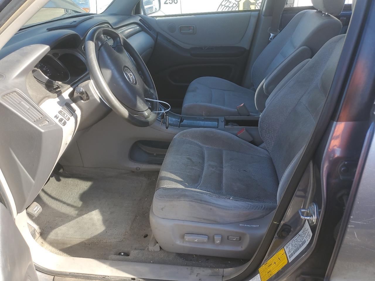2003 TOYOTA HIGHLANDER